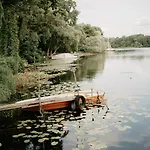 Ξενοδοχείο με διαμερίσματα Am Jungfernsee
