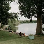 Am Jungfernsee Aparthotel 3*