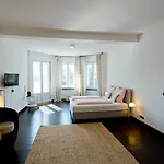 Am Jungfernsee 3*