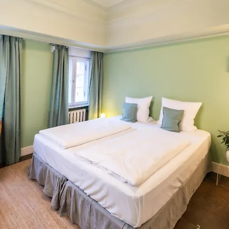 Am Jungfernsee 3* Potsdam