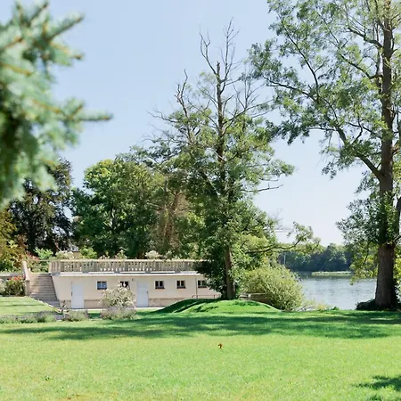 Am Jungfernsee 3*