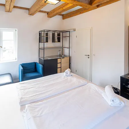 Hotel apartamentowy Am Jungfernsee